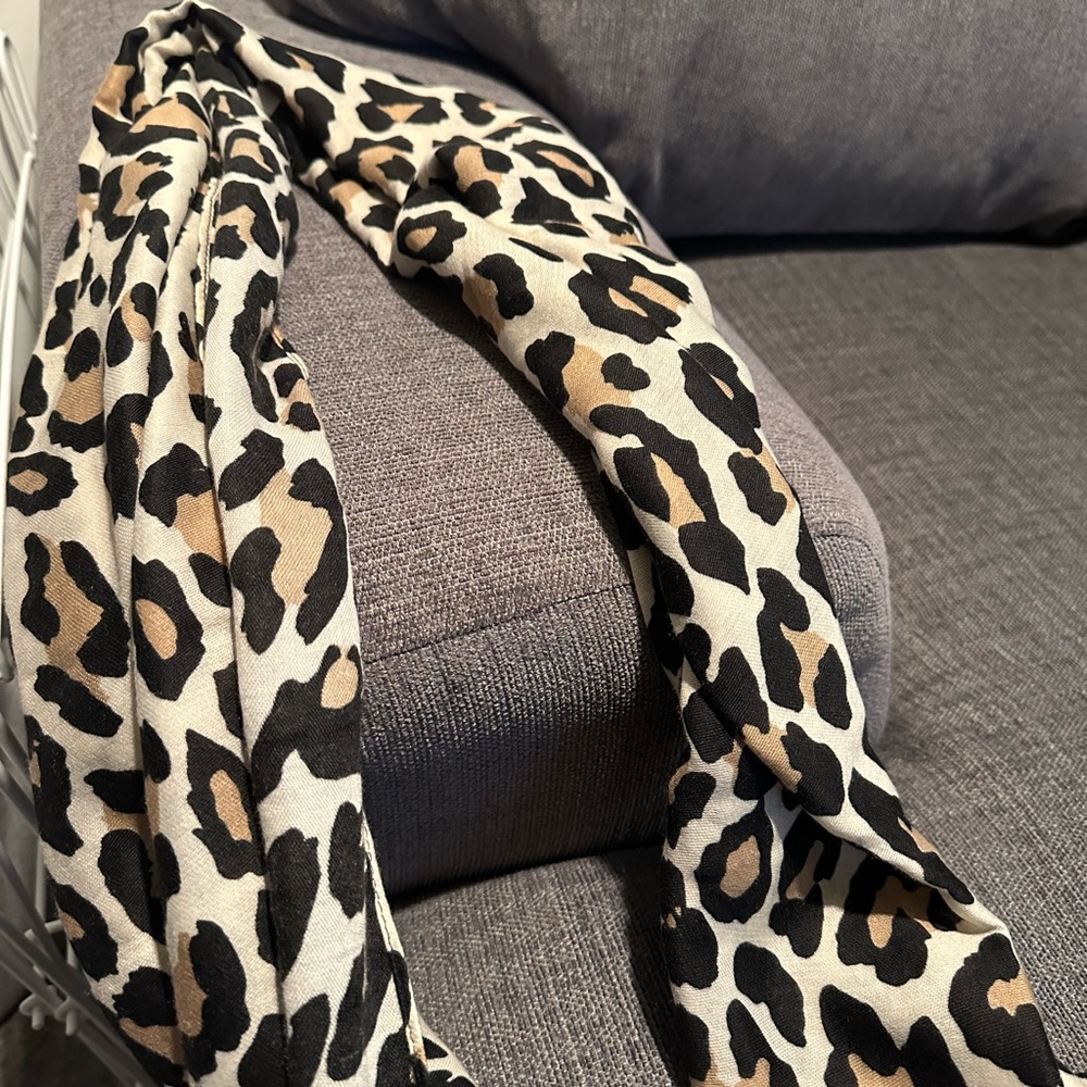 Soft cheetah scarf